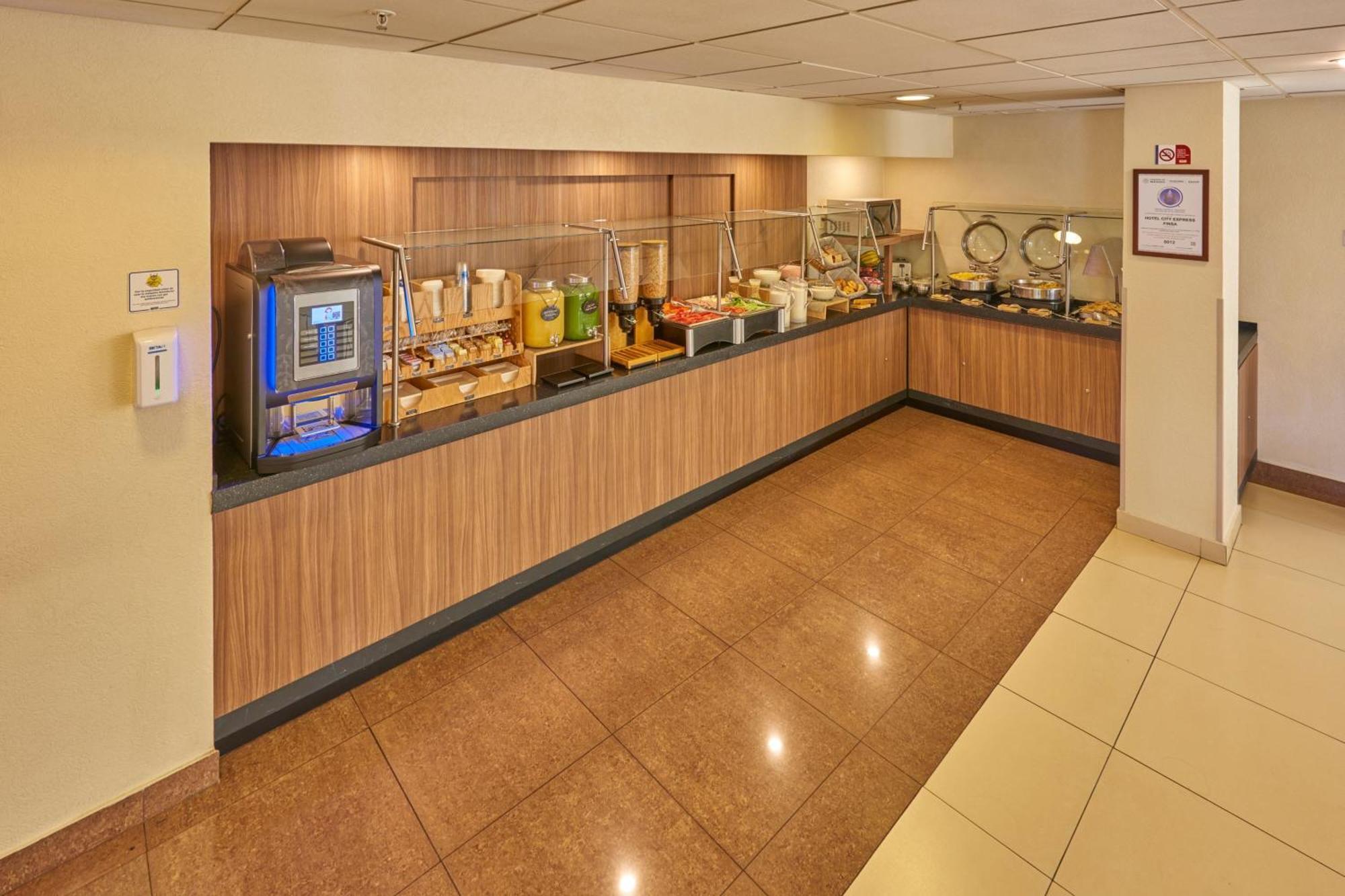 City Express By Marriott Puebla Finsa Екстериор снимка
