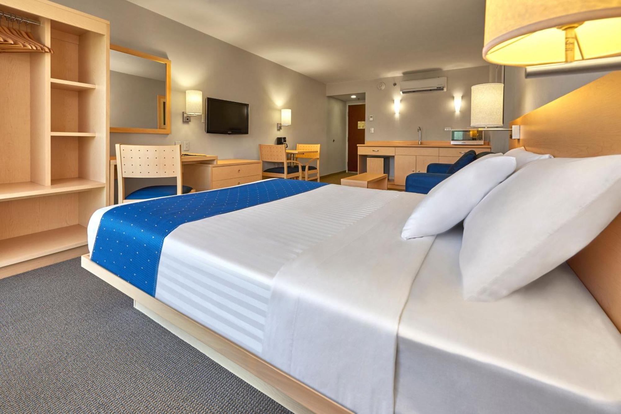 City Express By Marriott Puebla Finsa Екстериор снимка