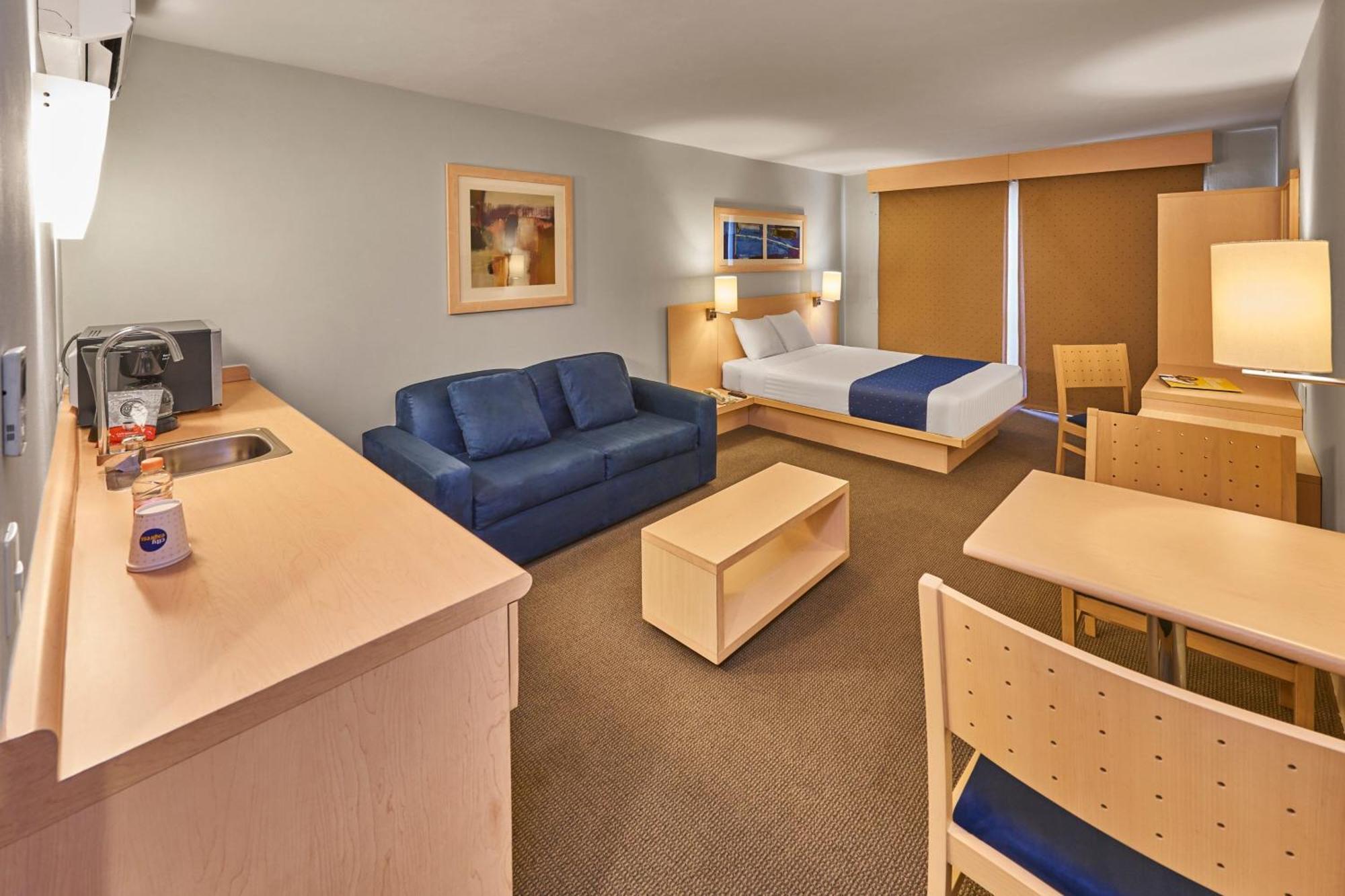 City Express By Marriott Puebla Finsa Екстериор снимка