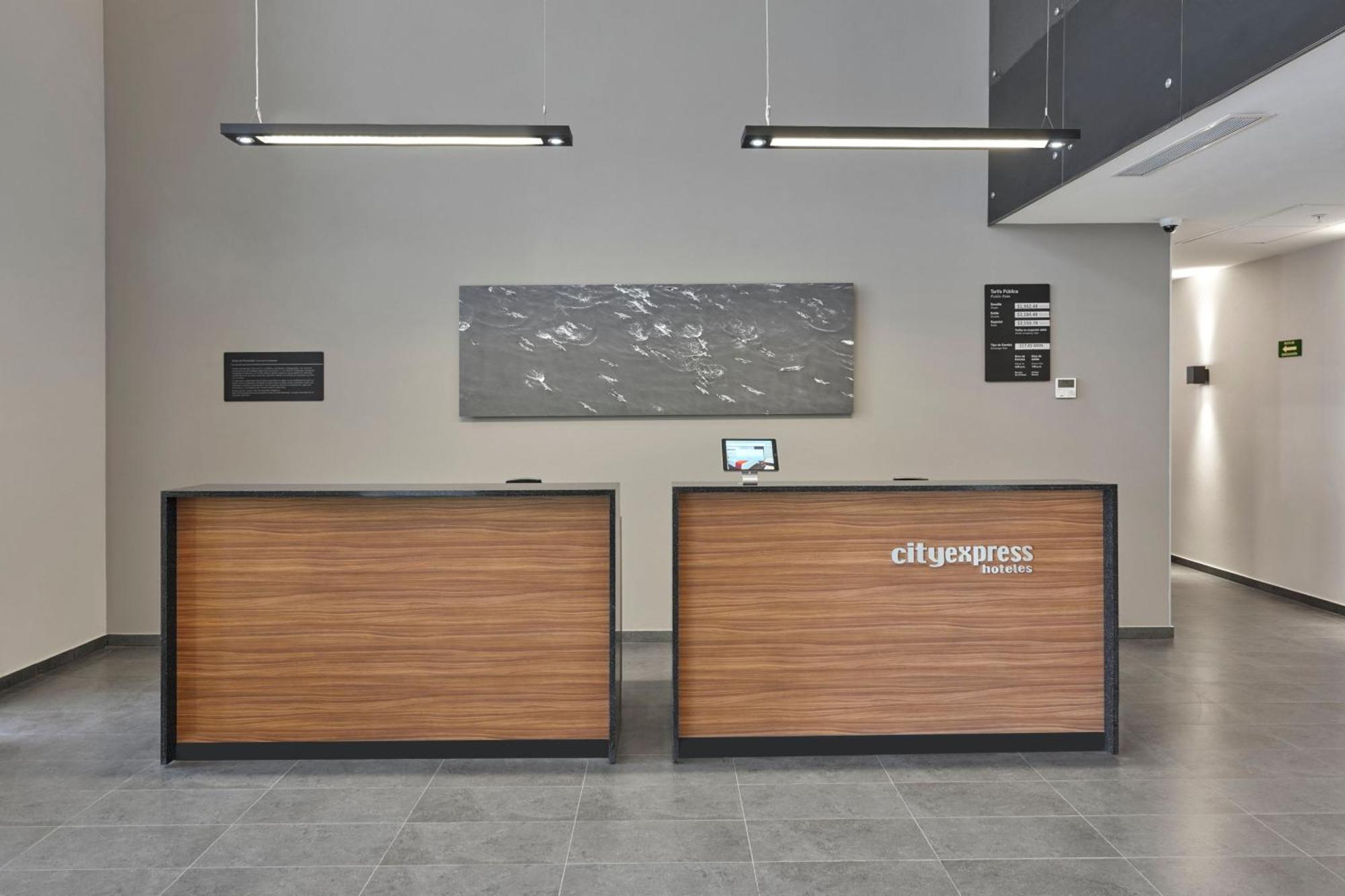 City Express By Marriott Puebla Finsa Екстериор снимка