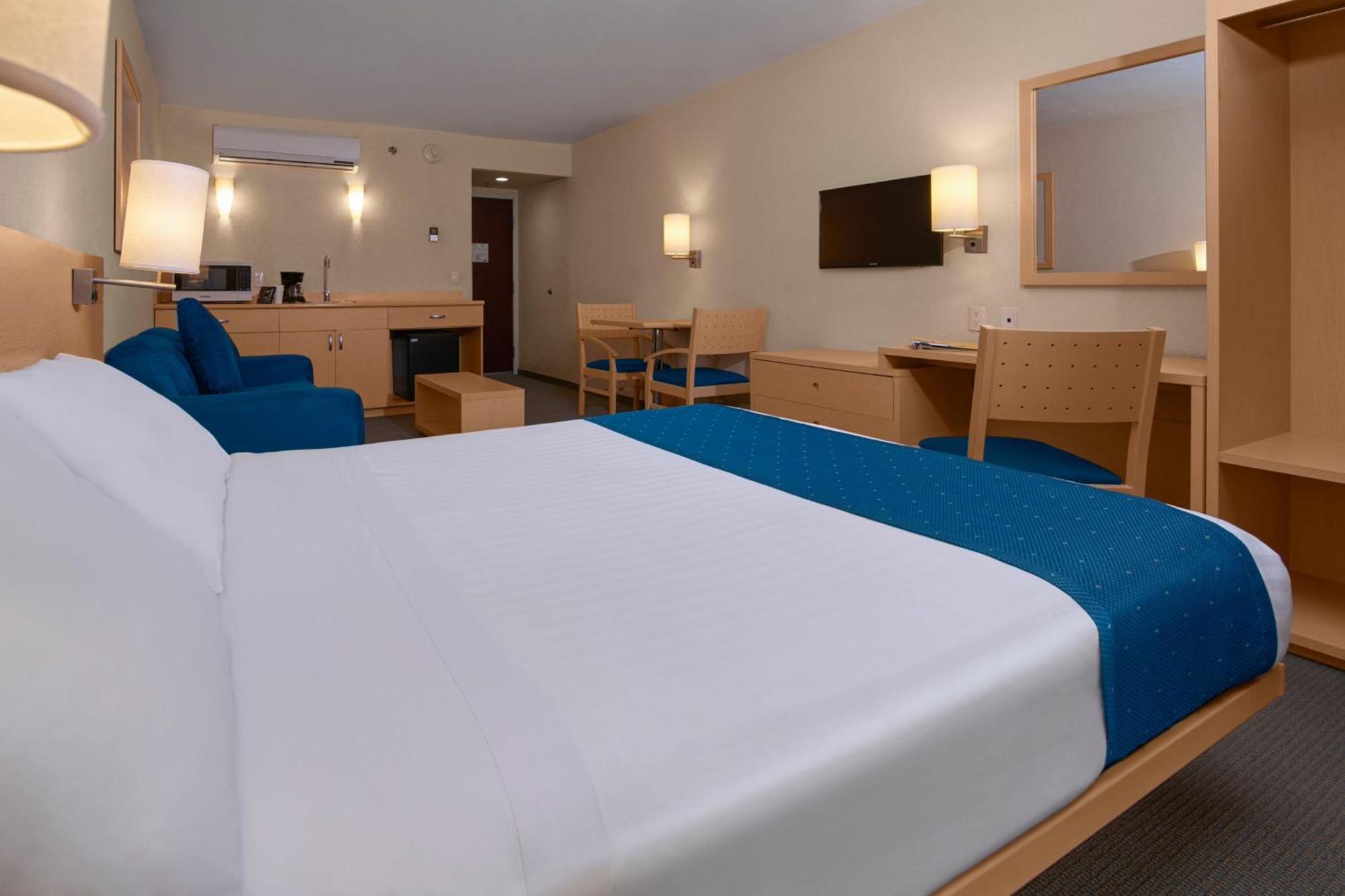 City Express By Marriott Puebla Finsa Екстериор снимка