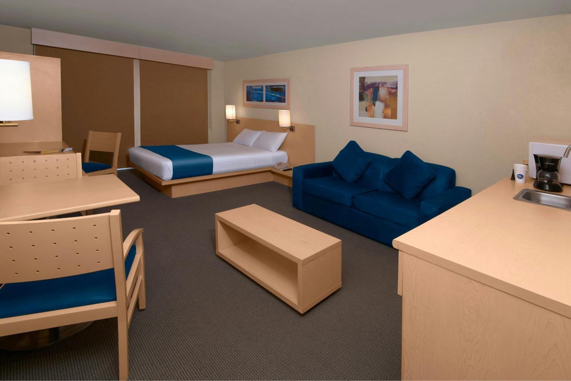 City Express By Marriott Puebla Finsa Екстериор снимка